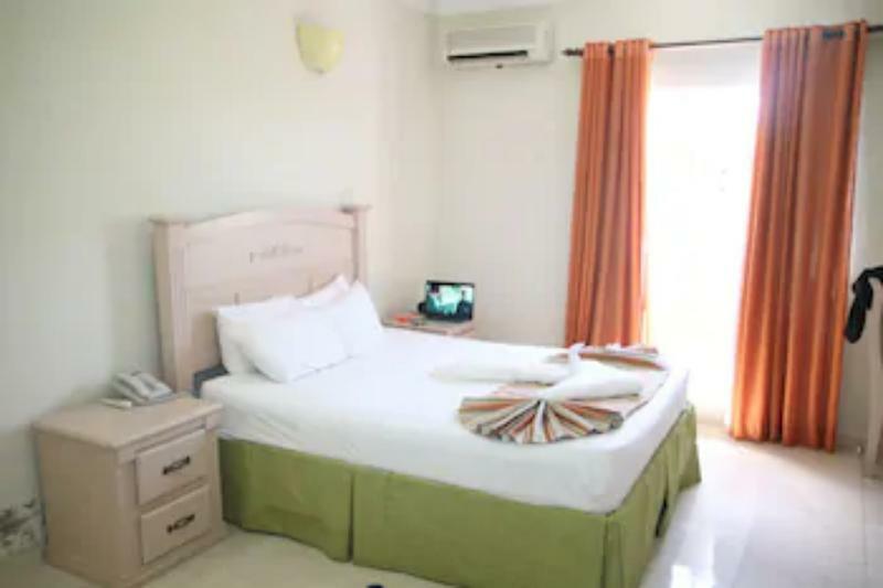 Hotel Dominicana Plus Bavaro ภายนอก รูปภาพ