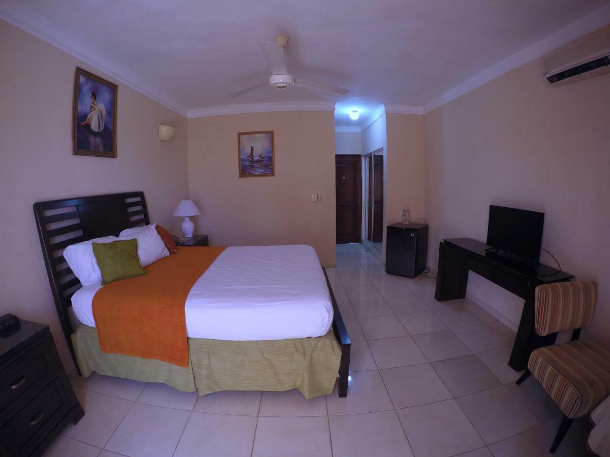 Hotel Dominicana Plus Bavaro ภายนอก รูปภาพ